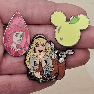 Disney Princess and Friends Pin Set